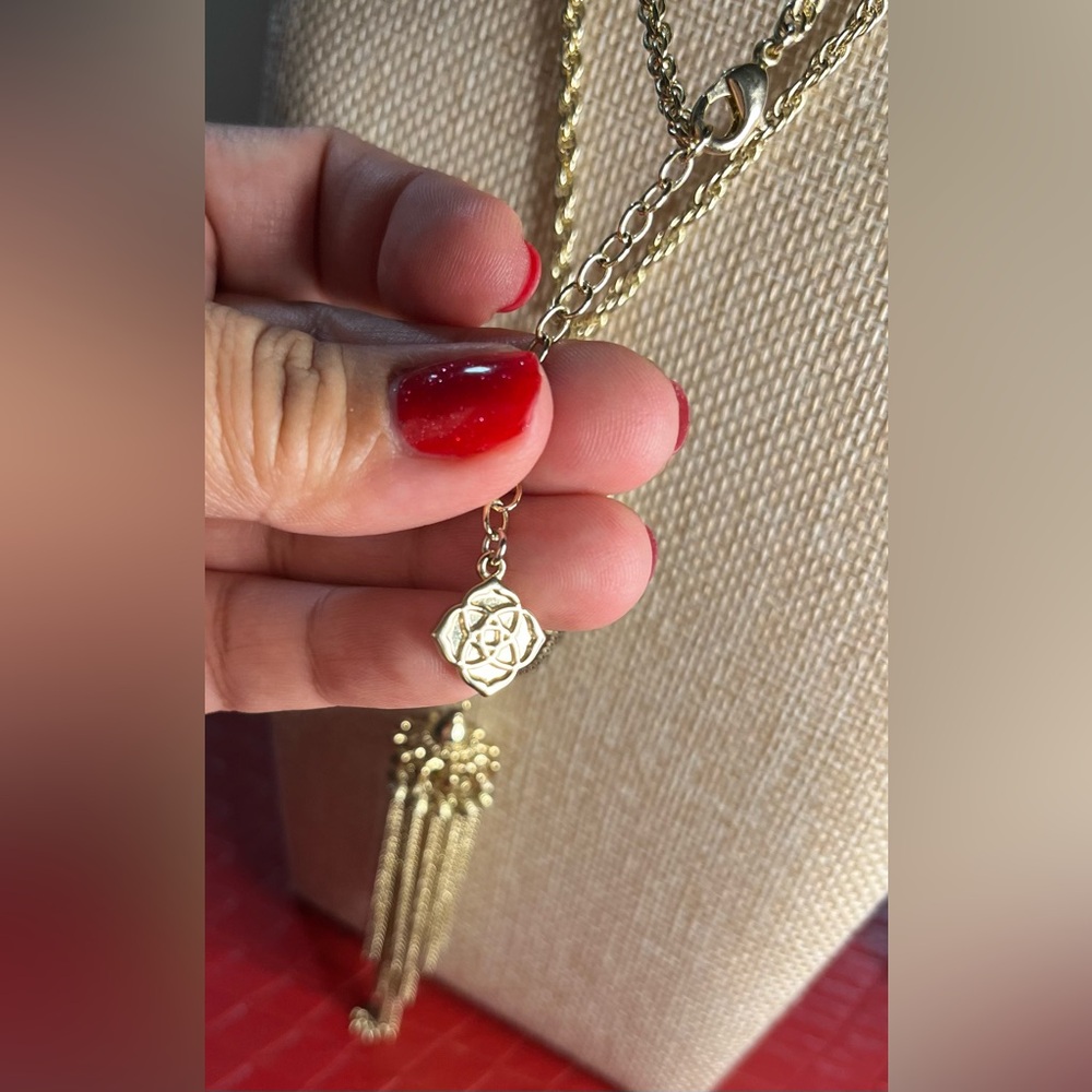 Kendra Scott Gold Layered Necklace with Iridescent Abalone Pendant and Tassel - Picture 5 of 9